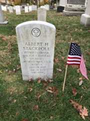 Larger memorial image loading...