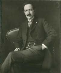 Larger memorial image loading...