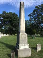 Larger memorial image loading...