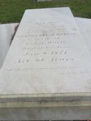 Larger memorial image loading...