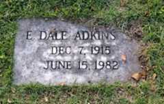 Larger memorial image loading...