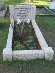 Larger memorial image loading...