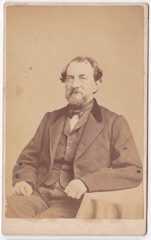 Larger memorial image loading...