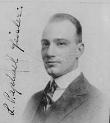 Larger memorial image loading...