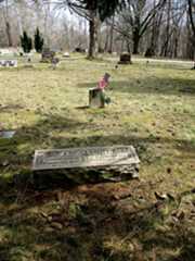 Larger memorial image loading...