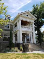 Larger memorial image loading...