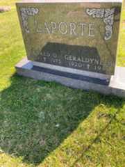 Larger memorial image loading...