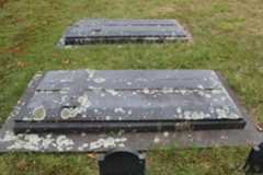 Larger memorial image loading...