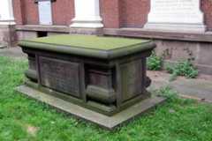 Larger memorial image loading...