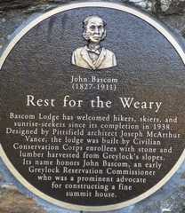 Larger memorial image loading...