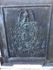 Larger memorial image loading...