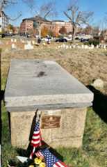 Larger memorial image loading...