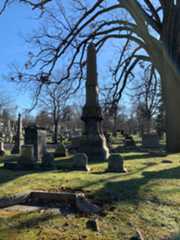 Larger memorial image loading...