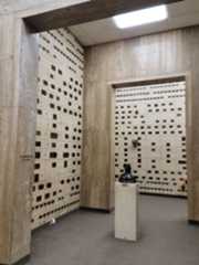 Larger memorial image loading...