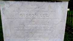 Larger memorial image loading...