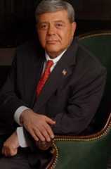 Larger memorial image loading...