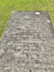 Larger memorial image loading...