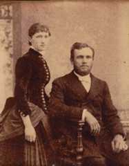 Larger memorial image loading...