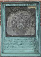 Larger memorial image loading...