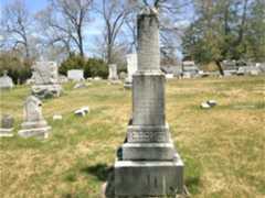 Larger memorial image loading...