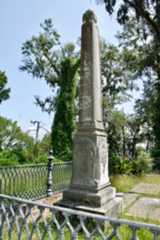 Larger memorial image loading...