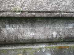 Larger memorial image loading...