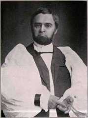 Larger memorial image loading...