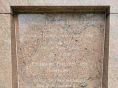 Larger memorial image loading...