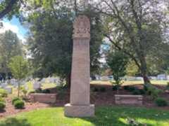 Larger memorial image loading...