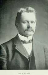 Larger memorial image loading...