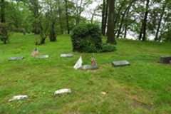 Larger memorial image loading...