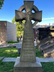 Larger memorial image loading...