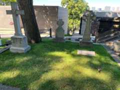 Larger memorial image loading...