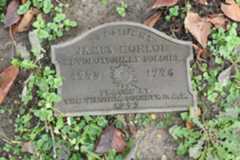 Larger memorial image loading...