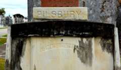 Larger memorial image loading...