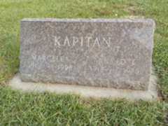 Larger memorial image loading...