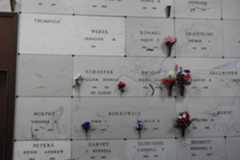 Larger memorial image loading...