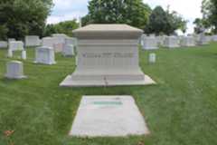 Larger memorial image loading...