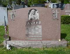 Larger memorial image loading...