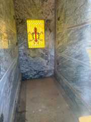 Larger memorial image loading...