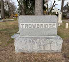 Larger memorial image loading...