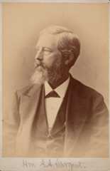 Larger memorial image loading...