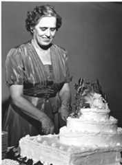 Larger memorial image loading...