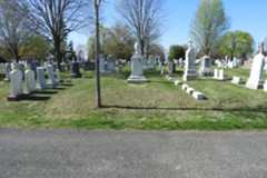 Larger memorial image loading...