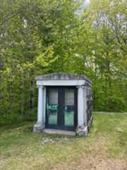 Larger memorial image loading...