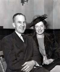 Larger memorial image loading...