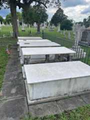 Larger memorial image loading...