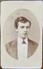 Larger memorial image loading...