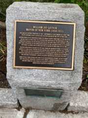 Larger memorial image loading...