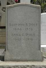 Larger memorial image loading...